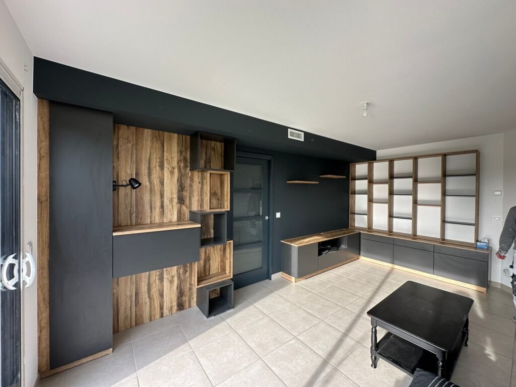 Peinture intérieure d'un salon