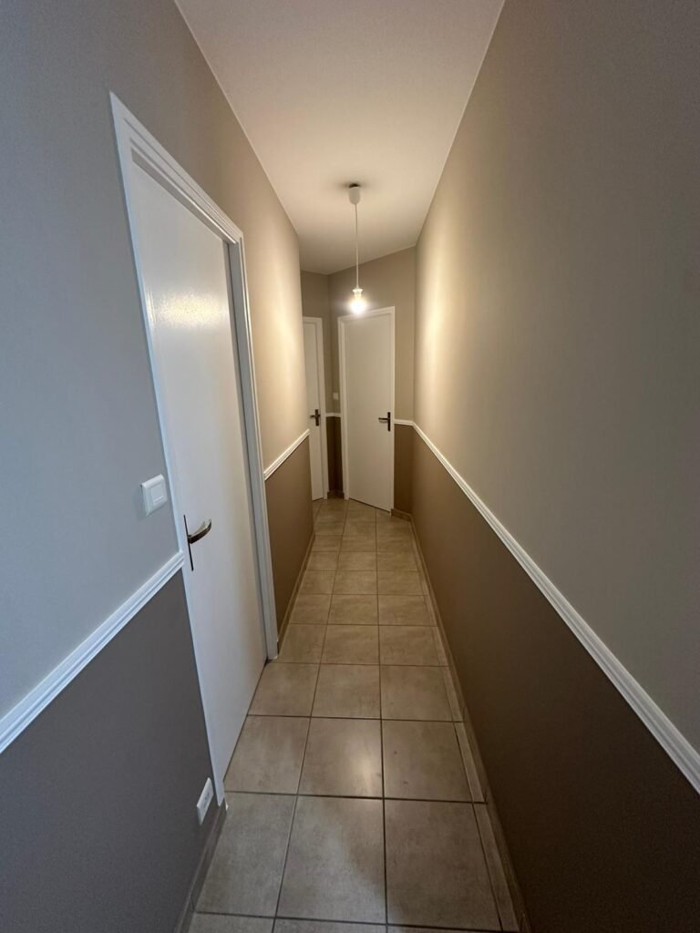 Peinture d'un couloir