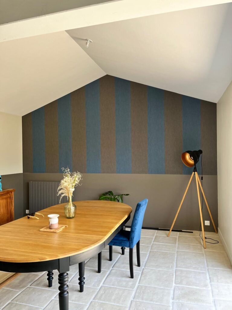 revêtement mural de couleur bleu et gris